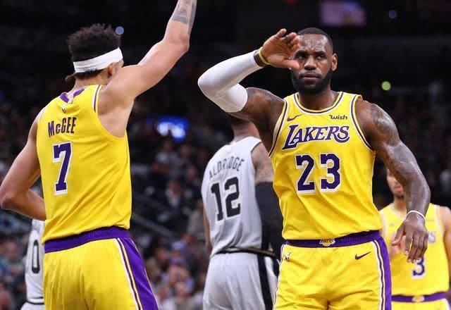  浓眉哥伤退詹姆斯独撑大局湖人不敌掘金遭横扫